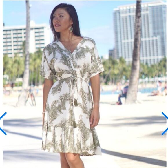 Angels by the Sea Palm Tree Leaves Olive Rayon Short Dress Size S/M - Picture 2 of 13